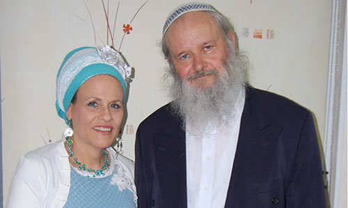 לכת שבי אחריה
